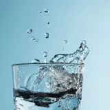 Glas med drikkevand